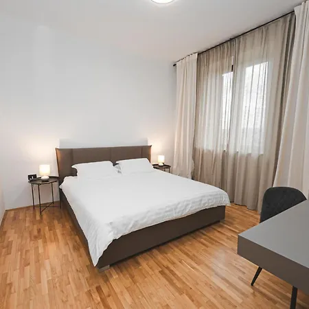 Lume Capi Apartament